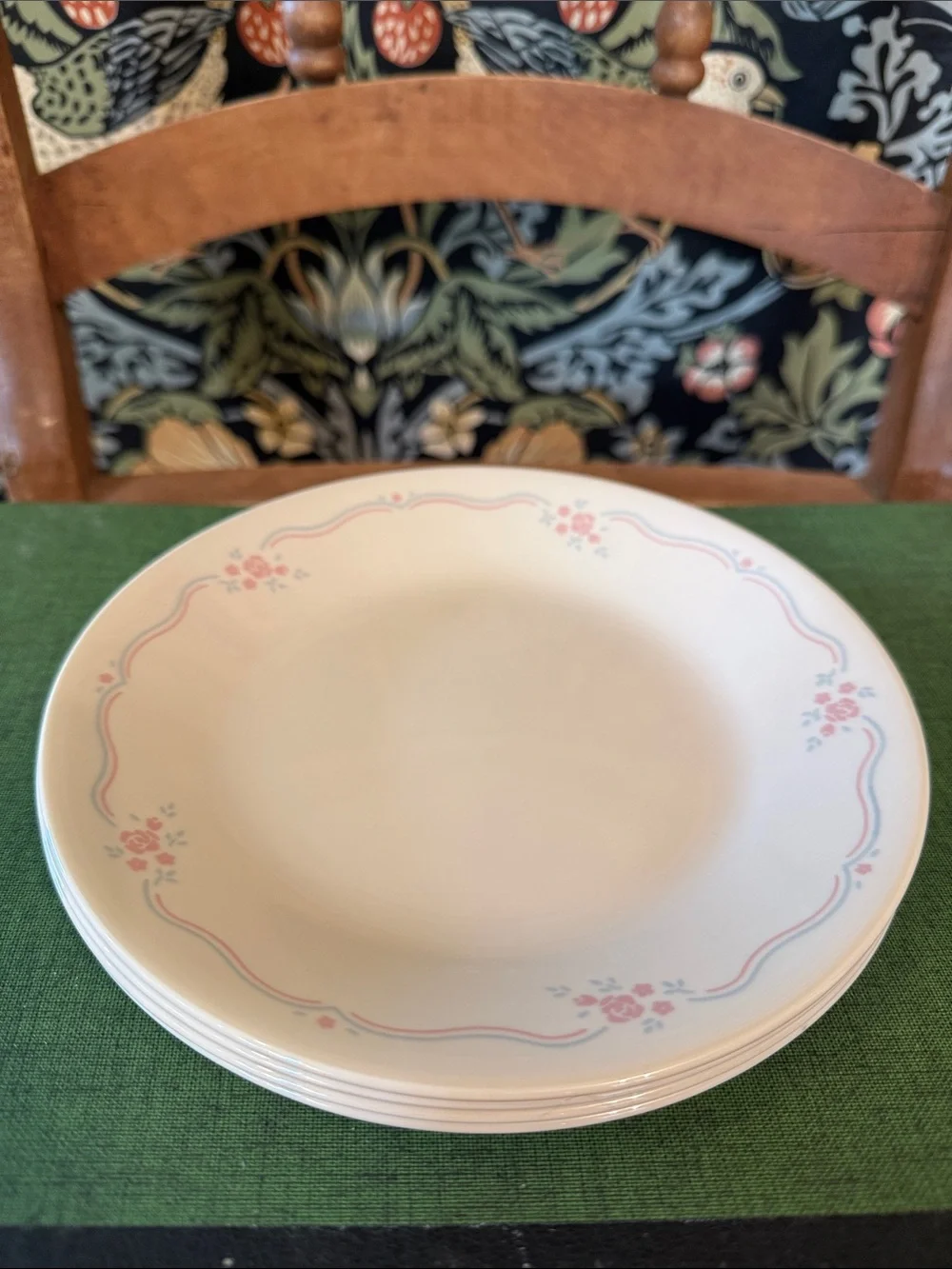 💕Set of 4 1980’s English Breakfast 6.75 inch Salad Lunch Plates